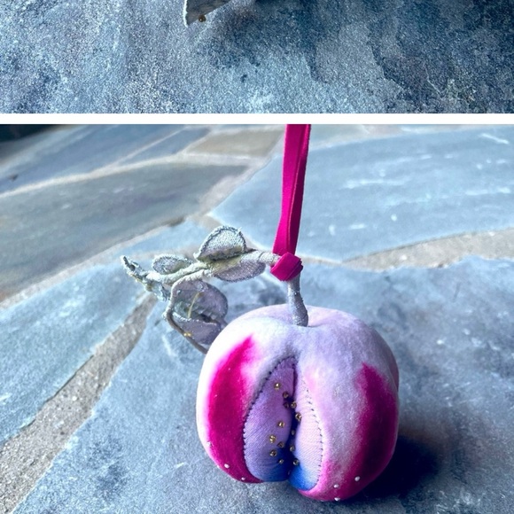 ISO Anthropologie Pomegranate and Orange Ornaments - Picture 2 of 3